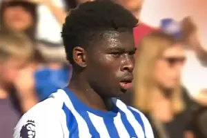 Target Utama, Carlos Baleba Siap Merapat ke Manchester United pada Bursa Transfer 2026 Carlos Baleba