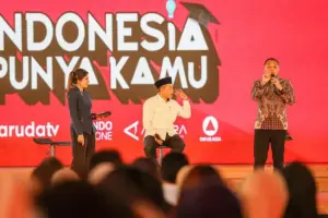 Wali Kota Eri dan Menteri Koperasi Ajak Gen Z Bangun Ekosistem Koperasi Modern di Surabaya Wali Kota Eri dan Menkop Ferry ajak Gen Z wujudkan koperasi modern lewat Koperasi Merah Putih dan kolaborasi perguruan tinggi di Surabaya.