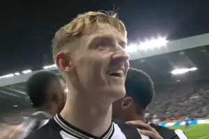 Newcastle United Siap Tantang Marseille, Gordon dan Burn Kembali Perkuat Skuad Anthony Gordon