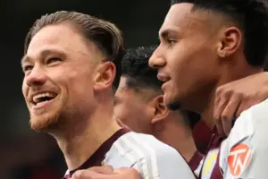 Aston Villa vs Arsenal: Drama Akhir Laga, Buendía Antar Tim Asuhan Unai Emery Unggul 2-1 Matty Cash usai cetak gol pembuka kemenangan Aston Villa (sumber foto: facebook @avfcofficial)