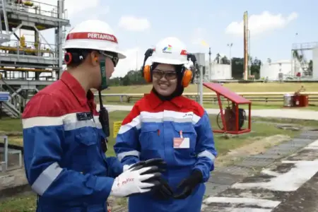 PHSS Optimalkan Produksi Migas dan Dukung Ketahanan Energi Nasional Melalui Pengembangan Area Dondang PHSS kembangkan Area Dondang dengan teknologi PCTGL, tingkatkan produksi minyak & gas, serta dukung ketahanan energi nasional secara berkelanjutan.
