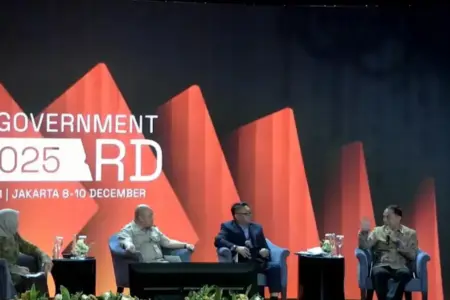 Wali Kota Eri Cahyadi Paparkan Inovasi Kota Cerdas Surabaya dalam Seminar IGA 2025 Dalam Seminar IGA 2025, Wali Kota Surabaya Eri Cahyadi memaparkan inovasi kota cerdas berbasis satu data dan pemanfaatan AI dalam pelayanan publik.