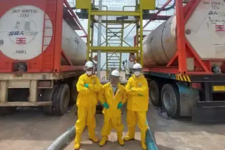 PTP Nonpetikemas Perkuat Kompetensi Pekerja Harian Terminal Kijing Lewat Program TJSL Berbasis CSV PTP Nonpetikemas menggelar pelatihan dan sertifikasi profesi bagi pekerja harian Terminal Kijing untuk meningkatkan daya saing dan kualitas layanan pelabuhan.