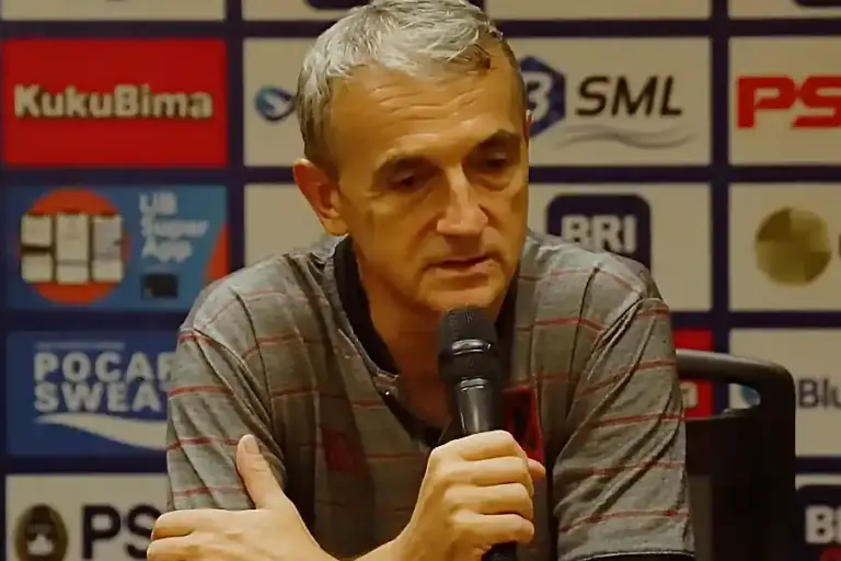 Milomir Seslija Kembali ke Persis Solo, Tantangan Baru di BRI Super League 2025/26 Milomir Seslija