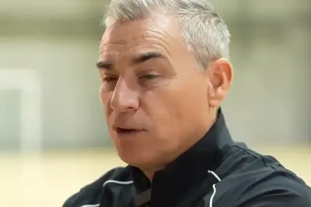Dikalahkan Indonesia 1-6 di SEA Games 2025, Miguel Rodrigo Akhiri Karier sebagai Pelatih Futsal Thailand Miguel Rodrigo