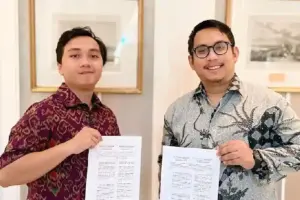 IDRX dan Solana Superteam Indonesia menandatangani MoU untuk mempercepat tokenisasi aset nyata berbasis Rupiah, sejalan dengan arah OJK.