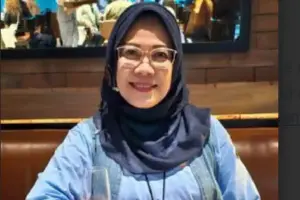 Nilai TKA Siswa SMA Merosot Tajam, Guru Besar UNAIR Ungkap Faktor Digital dan Sistem Pendidikan Prof Dr Tuti Budirahayu