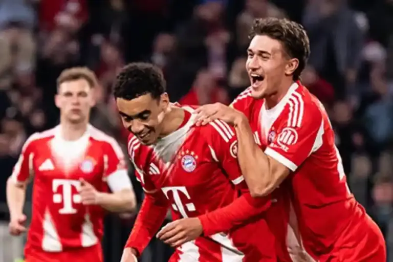 Bayern Munich menang telak 4-1 atas Borussia Mönchengladbach di Bundesliga 2025/2026. Luis Díaz, Musiala, Laimer, dan Nicolas Jackson jadi pencetak gol. (sumber foto: facebook @fcbayern.en)