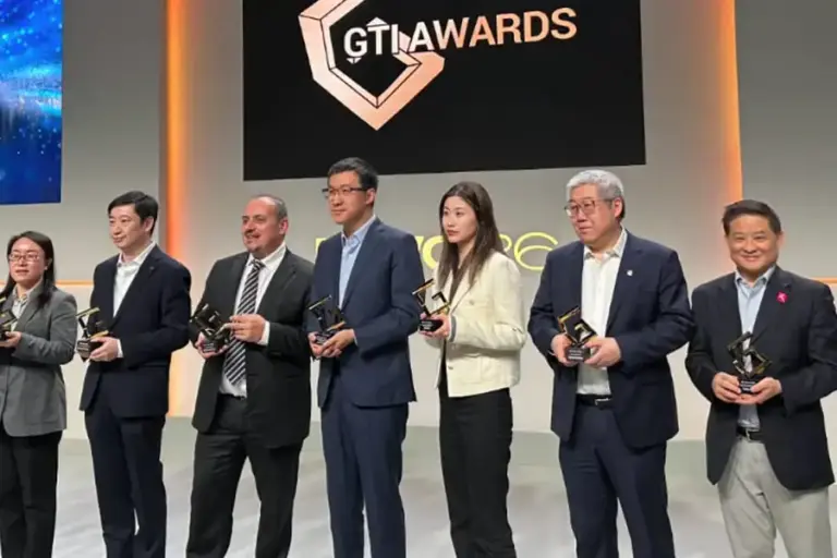 Telkomsel raih penghargaan global di MWC 2026 atas implementasi 5G di industri manufaktur Indonesia bersama Pegatron di Batam.