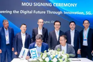 ZTE dan XLSMART memperluas kolaborasi AI, 5G, dan FWA untuk mempercepat transformasi digital, efisiensi jaringan, dan layanan broadband di Indonesia.