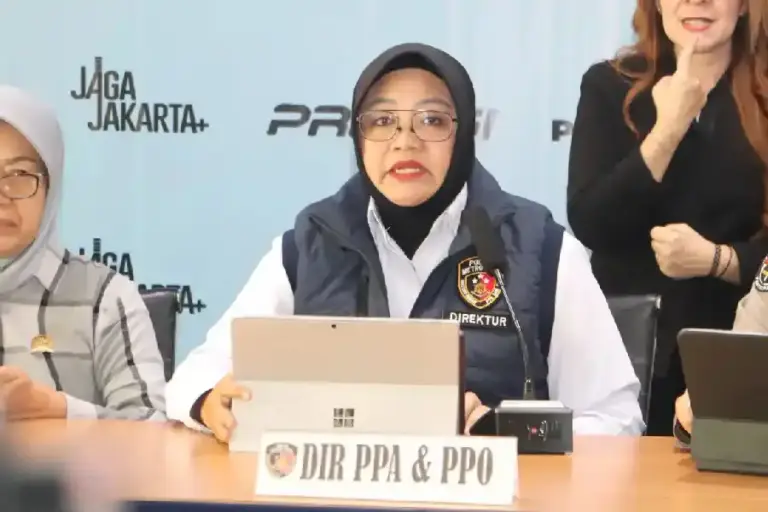 Polda Metro Jaya Ungkap Jaringan Kasus TPPO Lokasari dan Bekasi, Puluhan Korban Eksploitasi Diamankan Ditres PPA & PPO Polda Metro Jaya membongkar praktik TPPO di Tamansari dan Cibitung. Lima korban diselamatkan dan puluhan orang menjalani pemeriksaan.